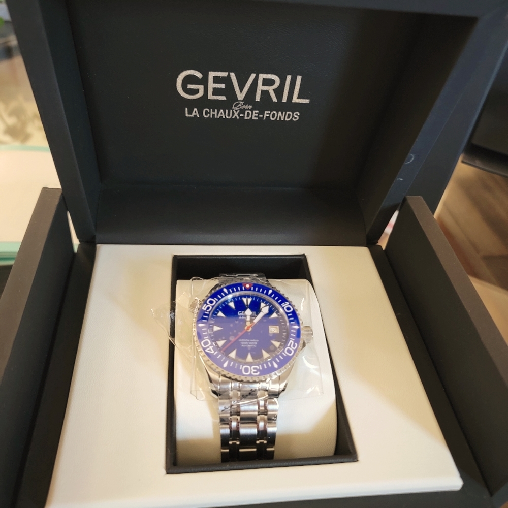 Gevril Hudson Yards Blue/Silver Watch
